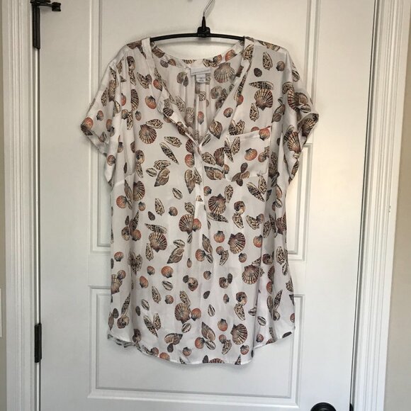 Liz Claiborne Shell Print Blouse Women's 0X Short Sleeves V-Neck Lightweight - Picture 2 of 8